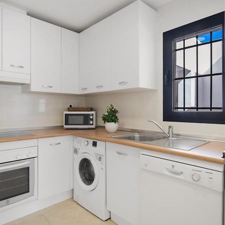 Apartamento De 2 Dormitorios En Playas Del Duque Marbella Buitenkant foto