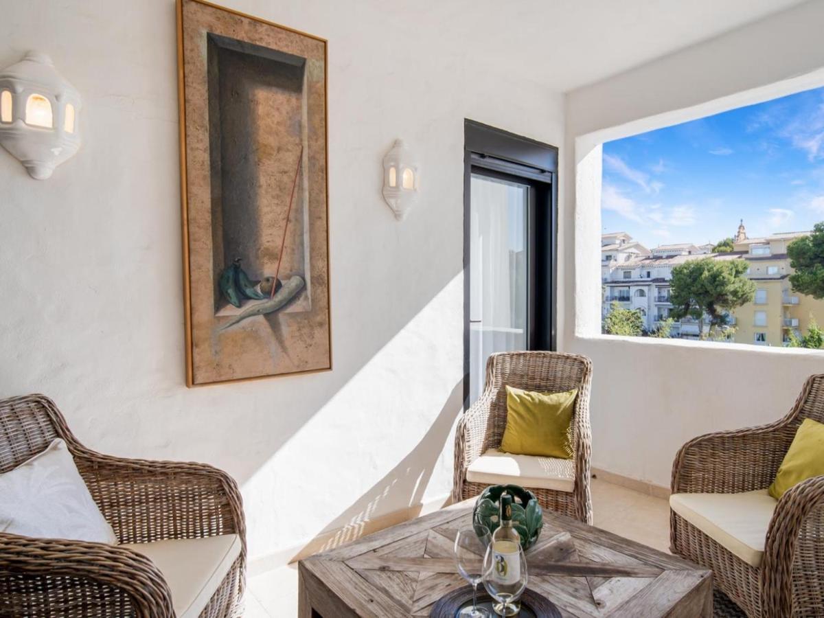 Apartamento De 2 Dormitorios En Playas Del Duque Marbella Buitenkant foto
