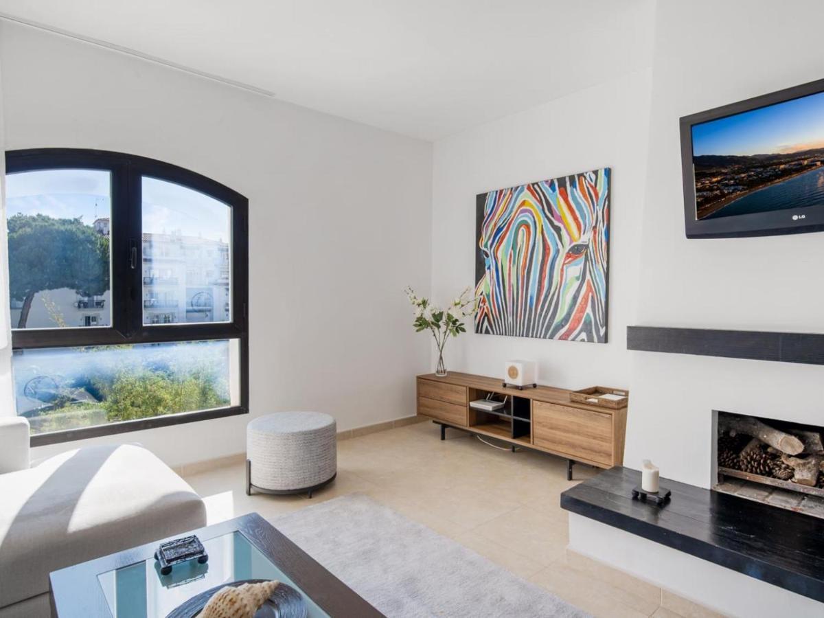 Apartamento De 2 Dormitorios En Playas Del Duque Marbella Buitenkant foto