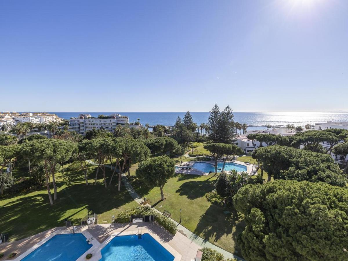 Apartamento De 2 Dormitorios En Playas Del Duque Marbella Buitenkant foto