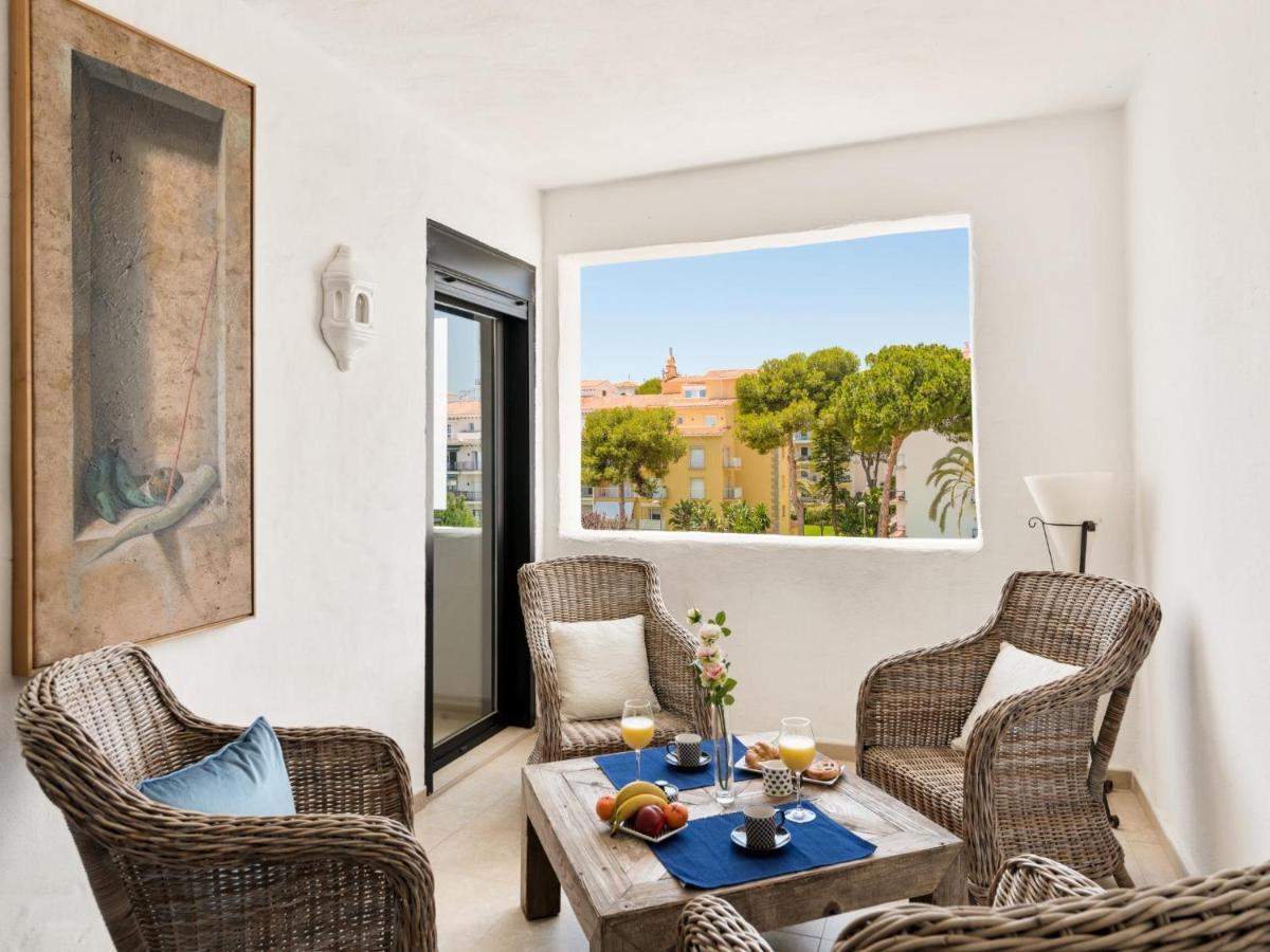 Apartamento De 2 Dormitorios En Playas Del Duque Marbella Buitenkant foto
