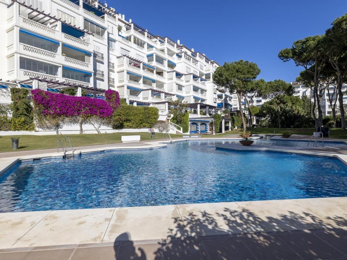 Apartamento De 2 Dormitorios En Playas Del Duque Marbella Buitenkant foto
